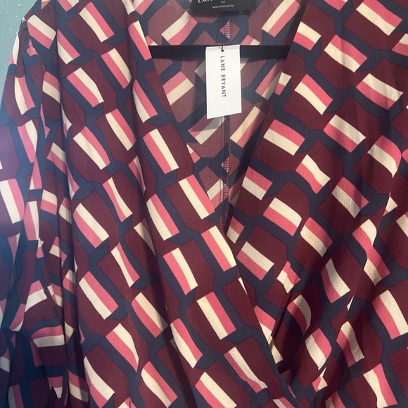 Lane Bryant size 22 long sleeve wrap top geometic print NEW with tags - Picture 4 of 7